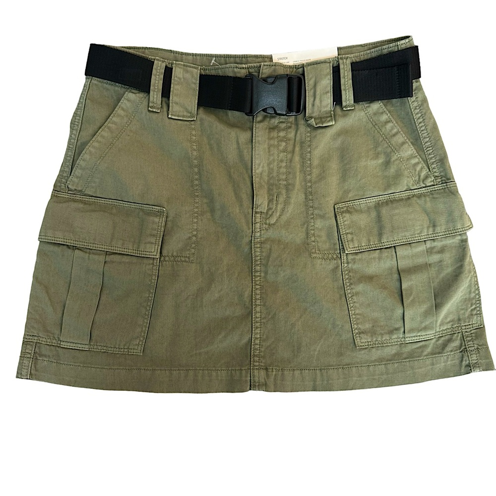 American Eagle high-rise belted skirt